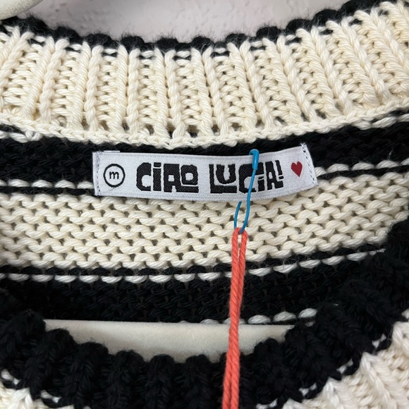 NWT Ciao Lucia Valentina Pullover - Picture 4 of 7